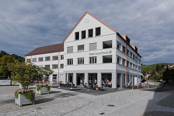 kreuz-eschen.jpg